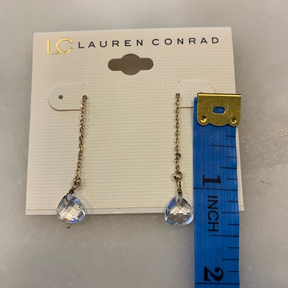 NWT Long Gold Drop Chain Earrings With Crystal At The Bottom - Picture 3 of 3